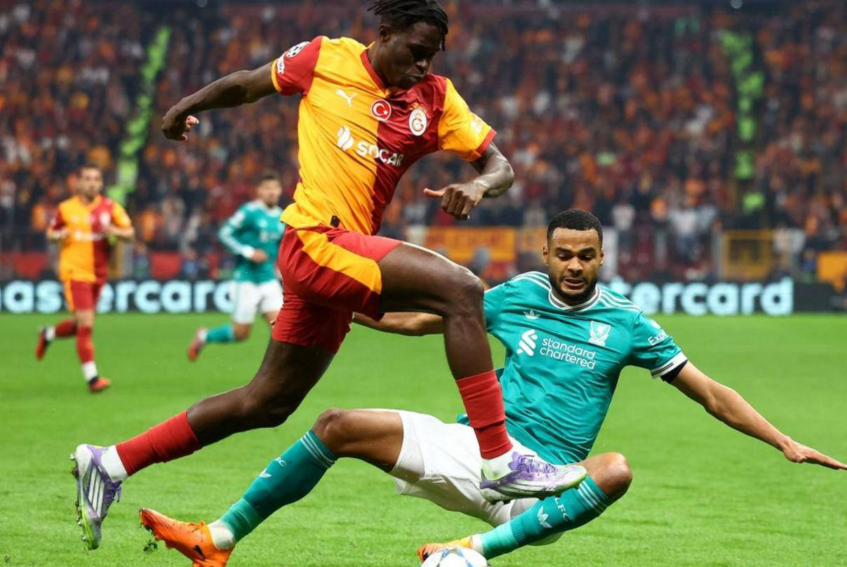 开云体育入口-利物浦灾难性失利，欧冠晋级前路堪忧