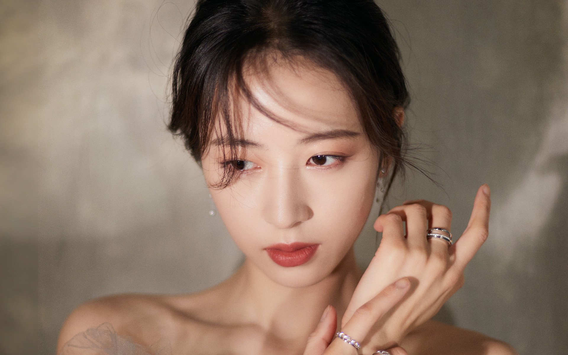 跨越太平洋的证明，当上海大鲨鱼在拉斯维加斯啃噬湖人